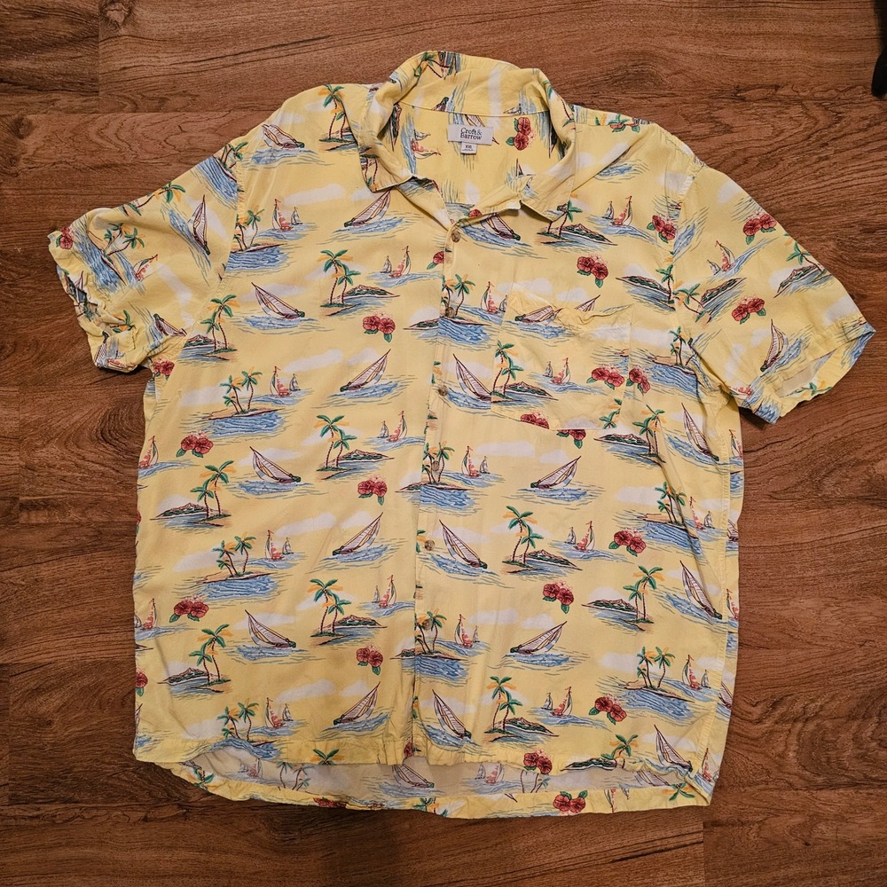 Craft & Barrow Mens XXL Yellow Tropical Sailboat Palm Tree Rayon Aloha Shirt